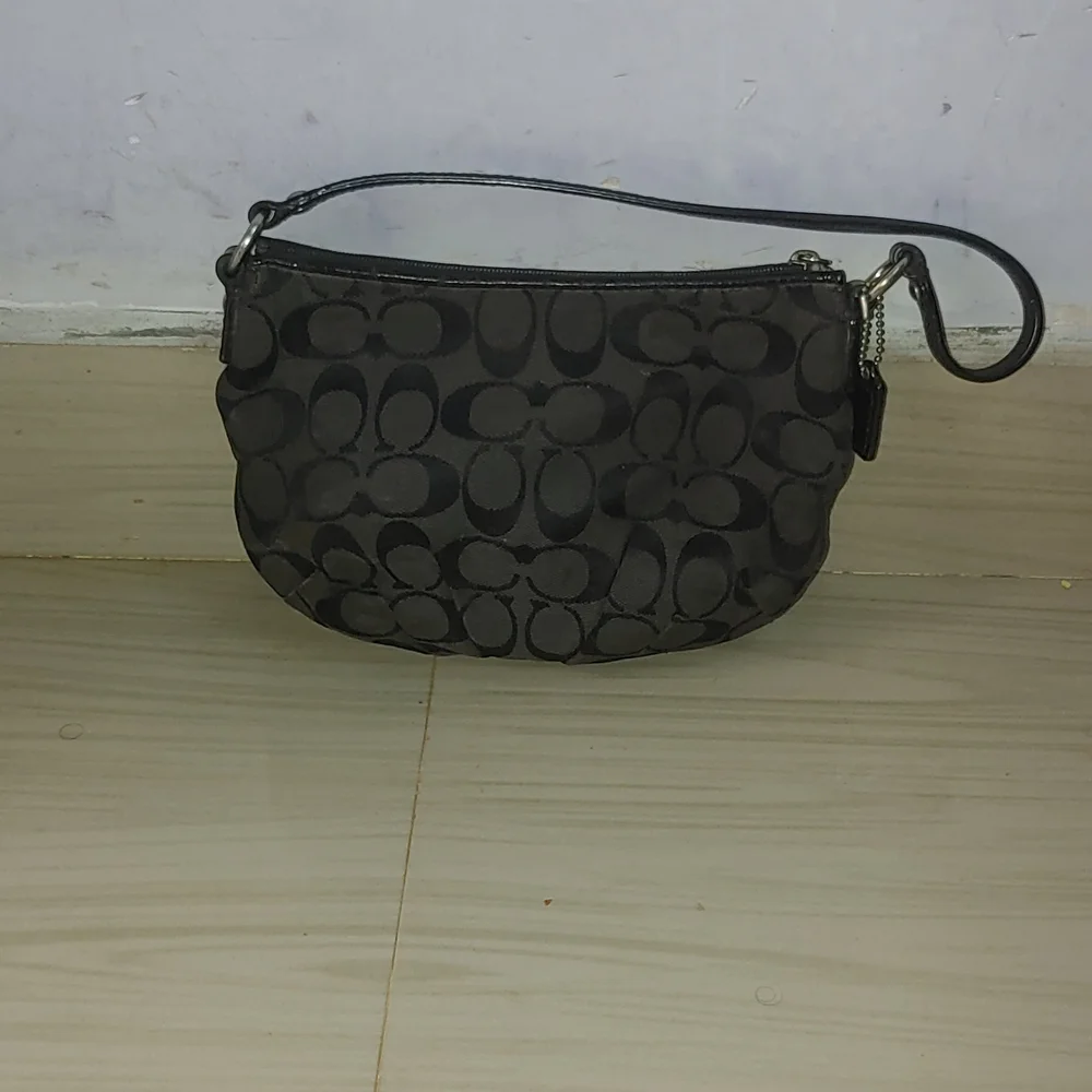Authentic Vintage coach monogram bag  - Color - brown. - Picture 5 of 11